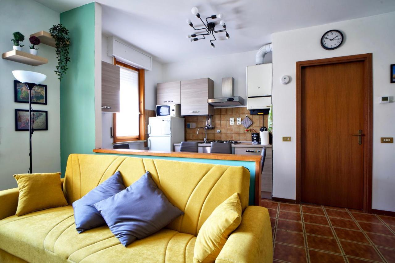 Casa Zoe Apartment Free Parking,Self Check In & Free Wi Fi Parma Luaran gambar